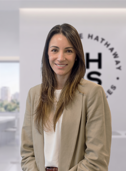Stephanie Van Dijk Lozano class=